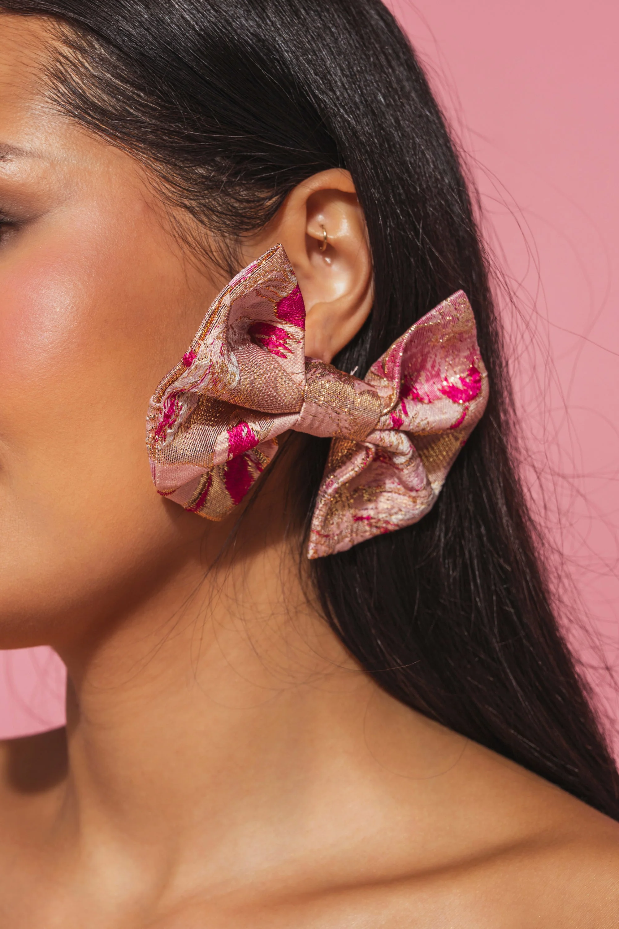 REALLY ME BOW EARRINGS - Akira Store