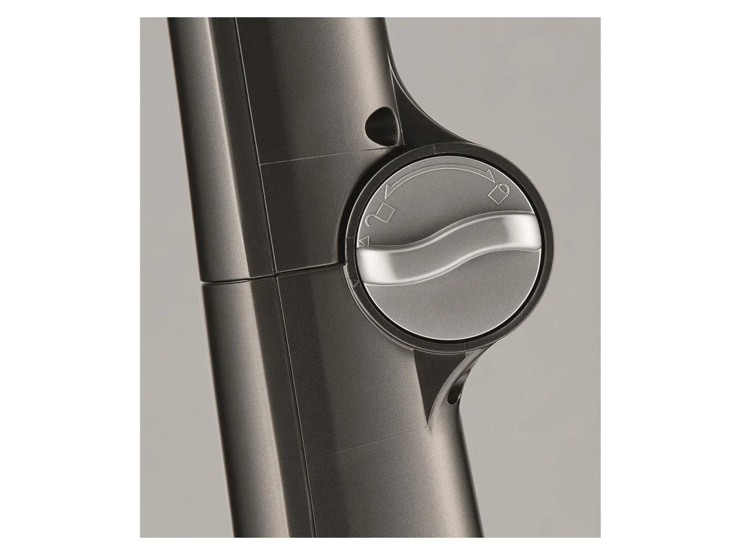 GRUNDIG Aspirateur balai et  main, 21,6 V