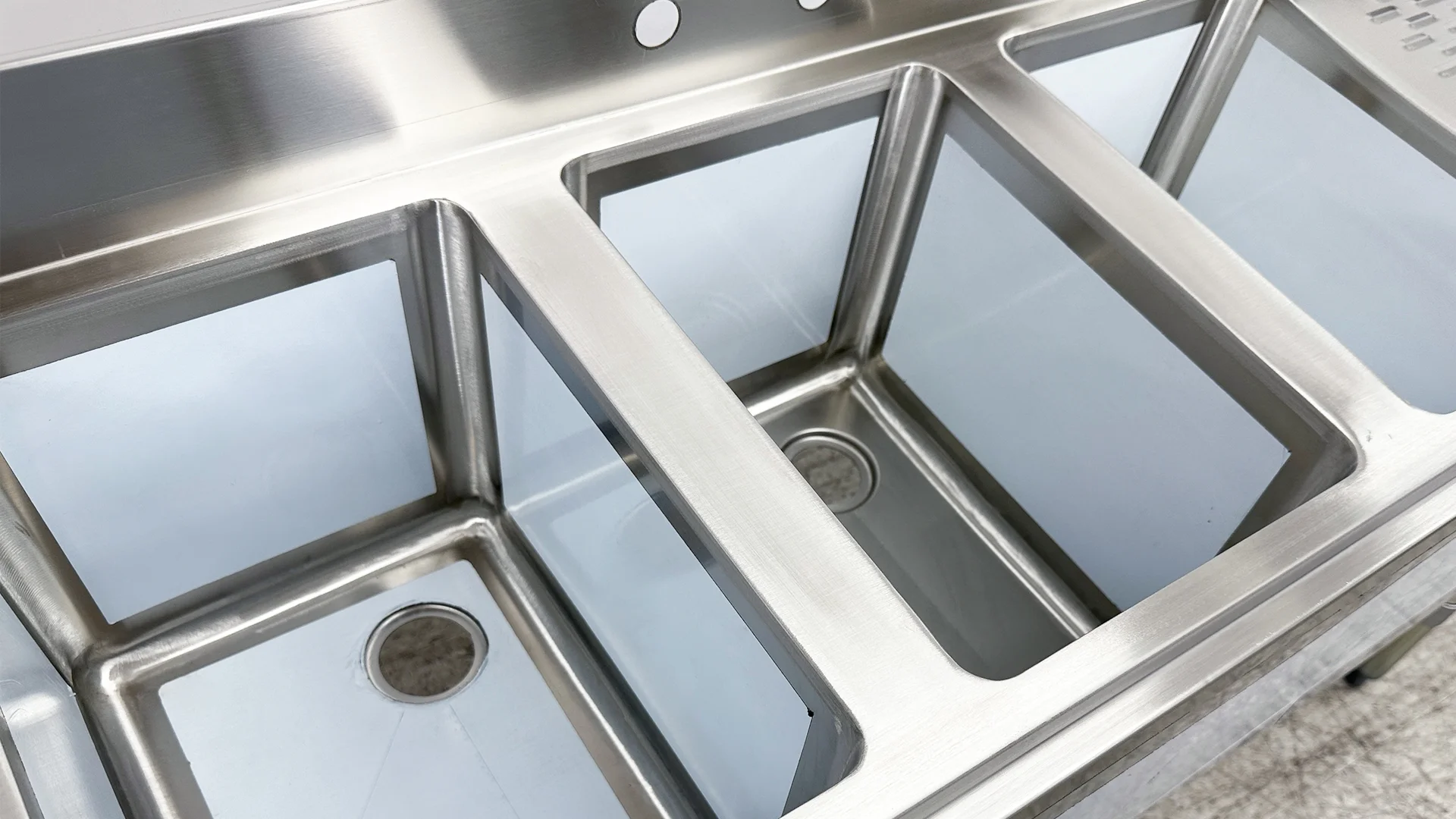 60 In. 3 Compartment Bar Sink with Faucet, NSF Commercial Sink with Drainboard 20 Gauge, Freestanding Stainless Steel Sink