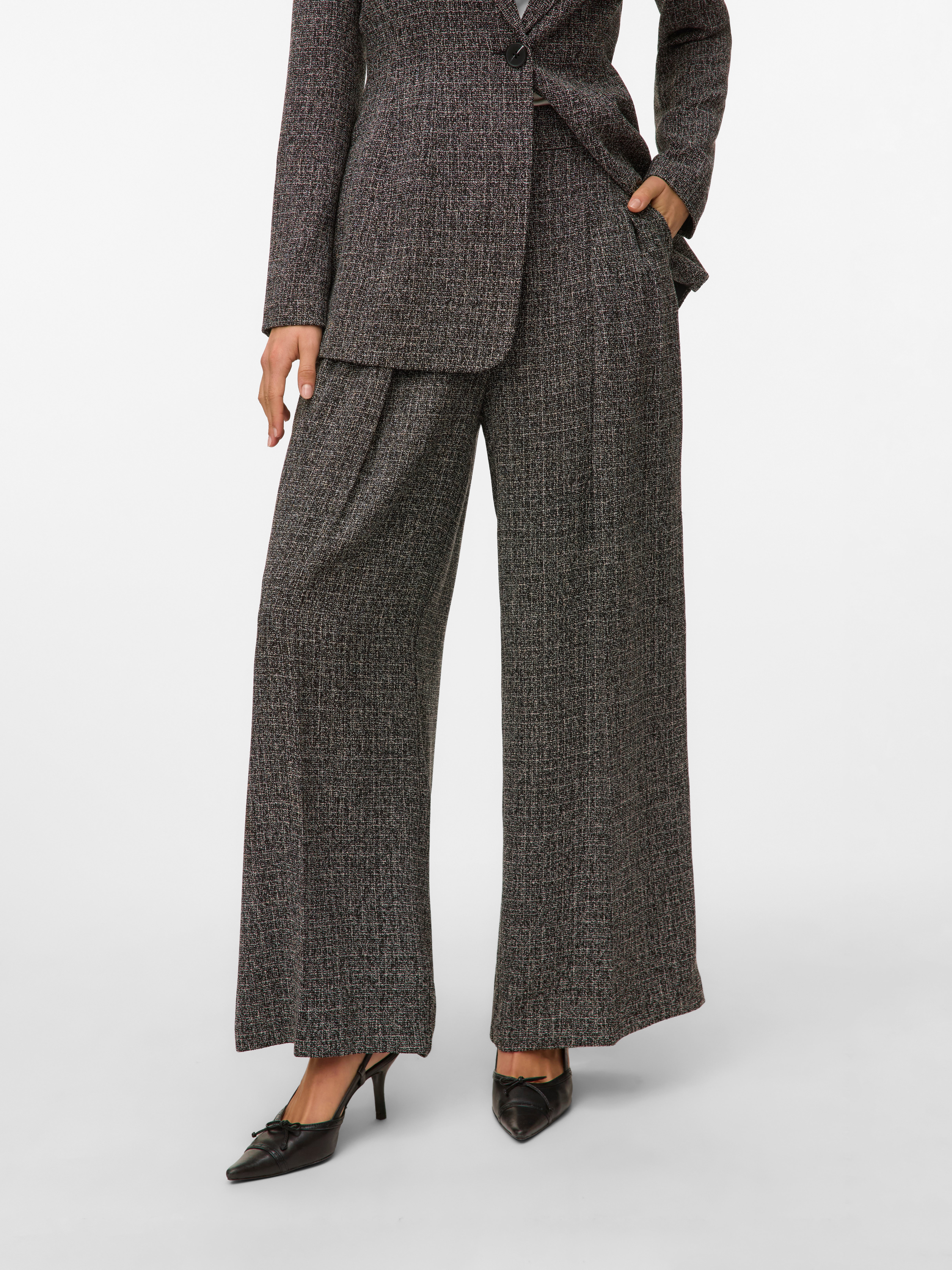 VERO MODA® VMPERLE Tailored Trousers