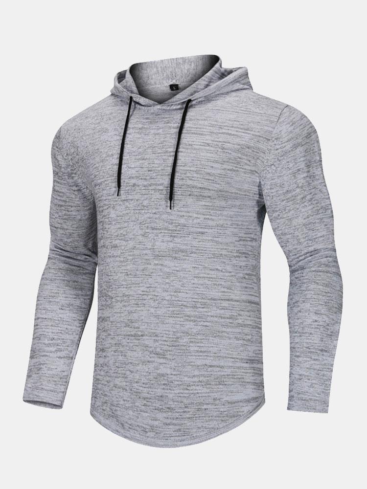 Pull à capuche en maille coupe ajustée