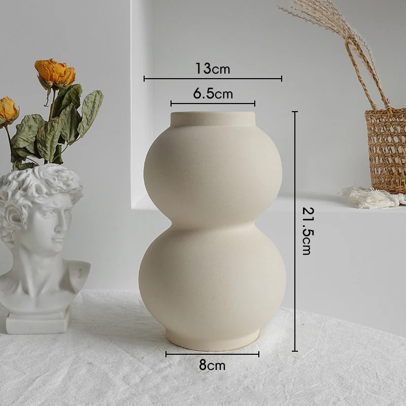 Nordic Ceramic Dry Flower Vase – Minimalist Matte Home Decor