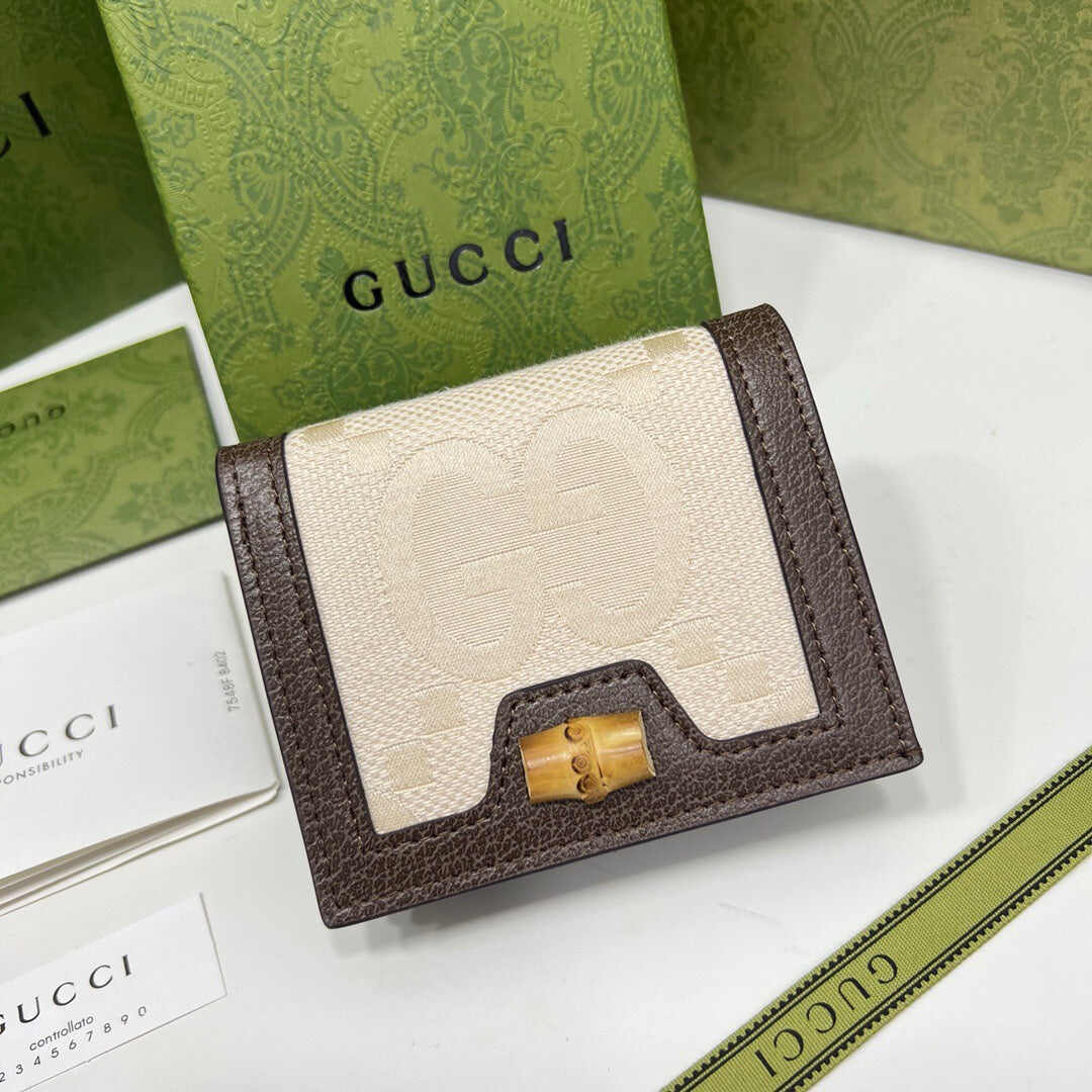 GUCCI【グッチ】 シンプル＆エレガント 超薄短財布 限定販売