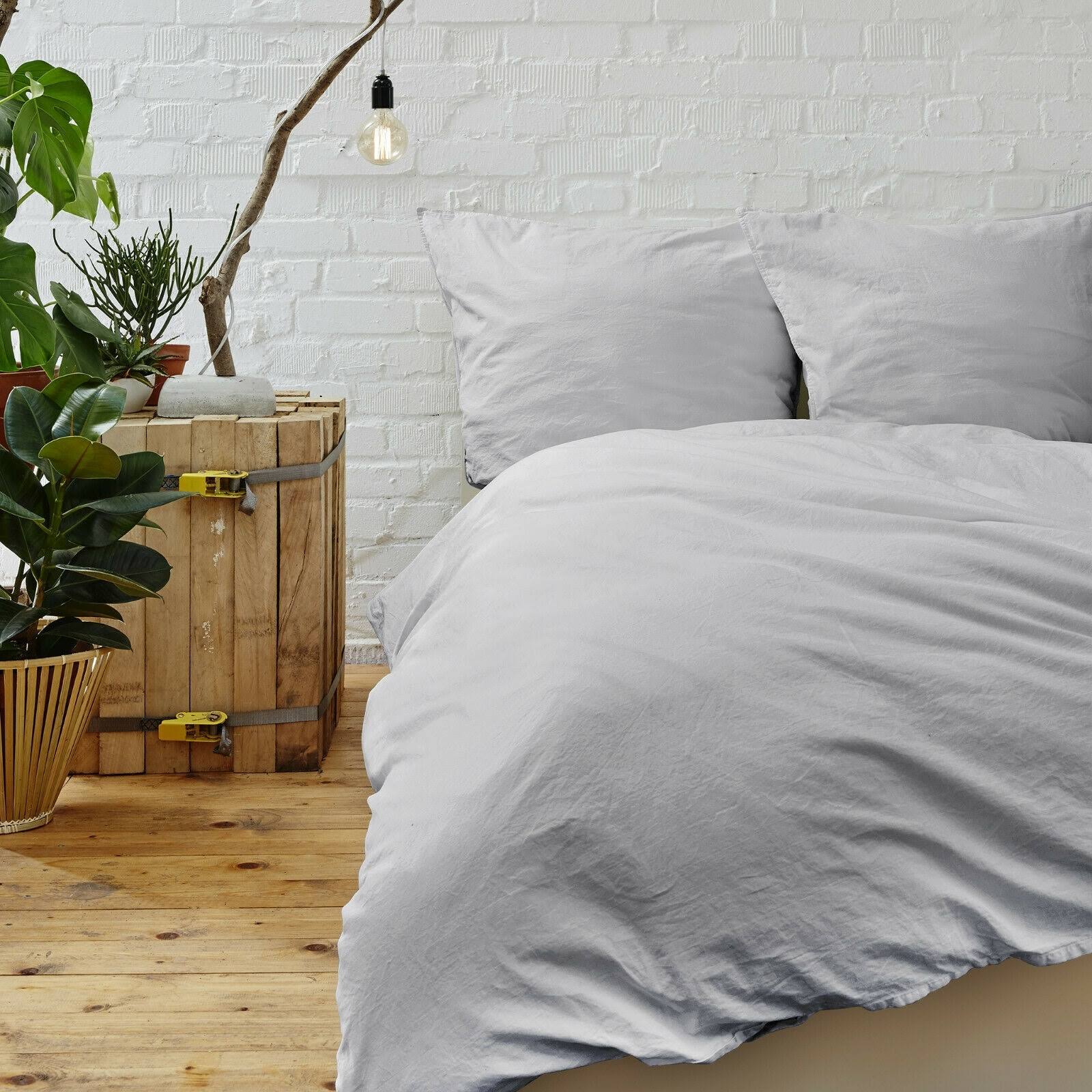 Bamboo Feel 1800 Count 3 Piece Soft Duvet Cover Set for Comforter - Full - Queen - Silver