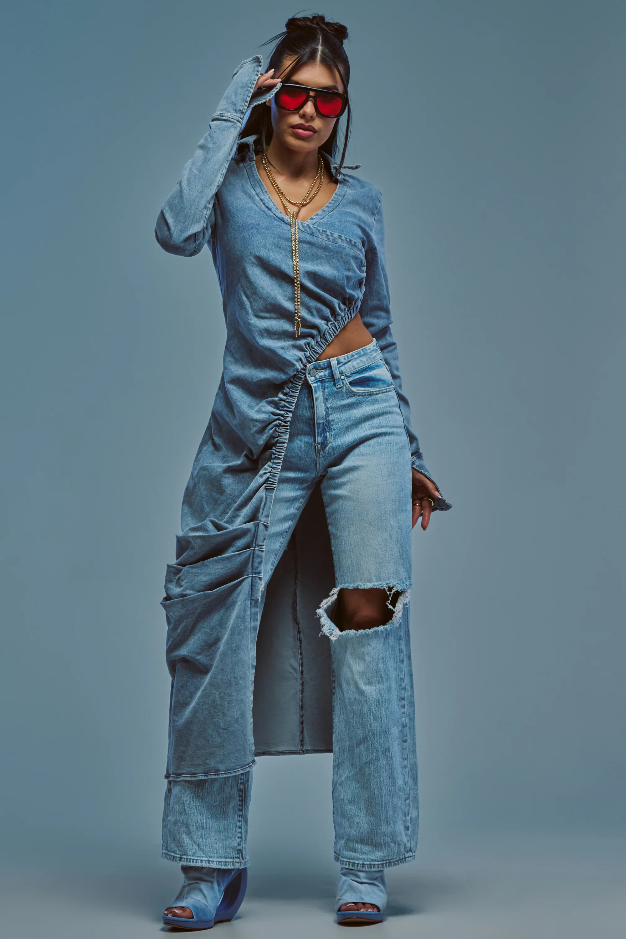 GET MY CLOSE UP LONG DENIM BLOUSE - Akira Store