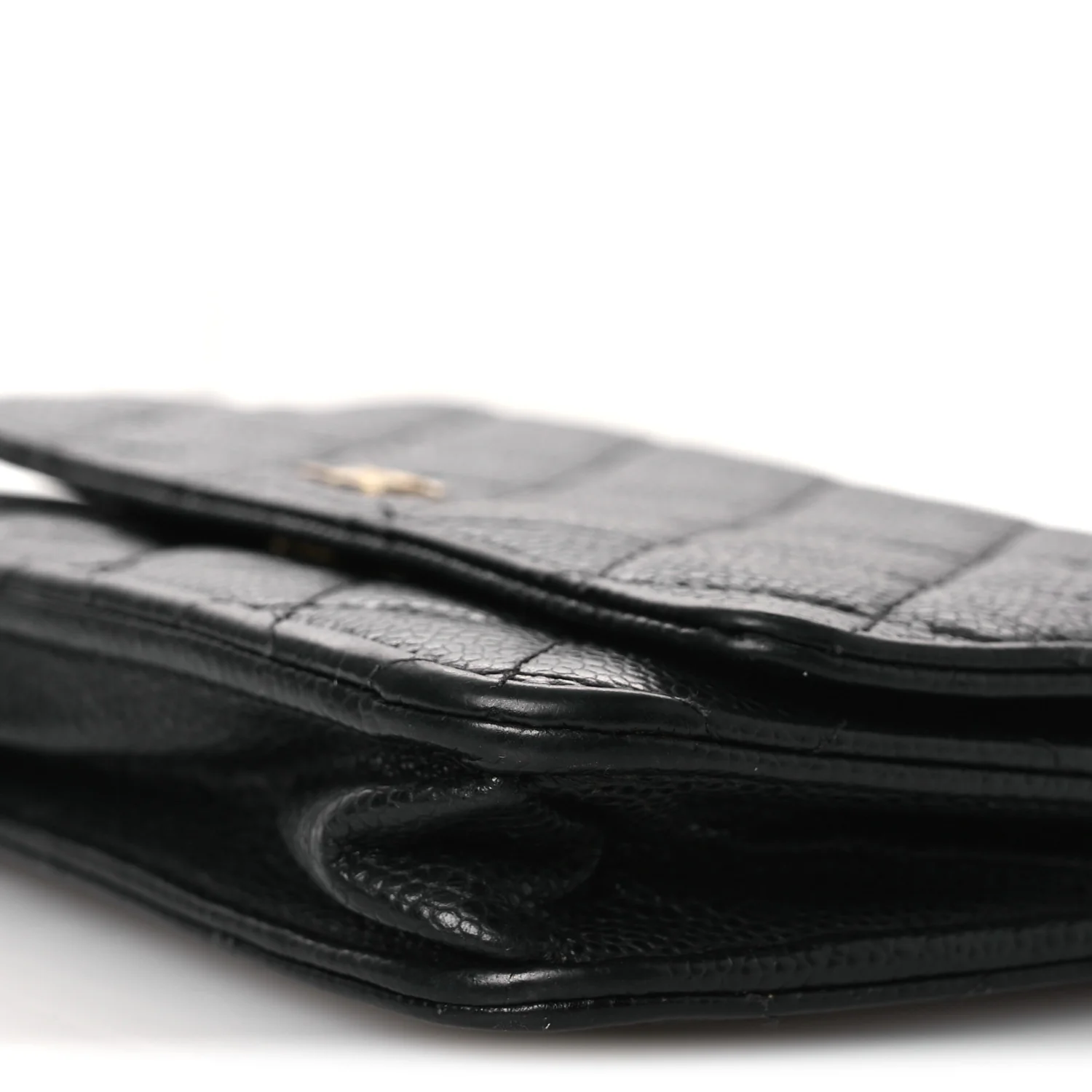 Caviar Quilted Wallet on Chain WOC Black