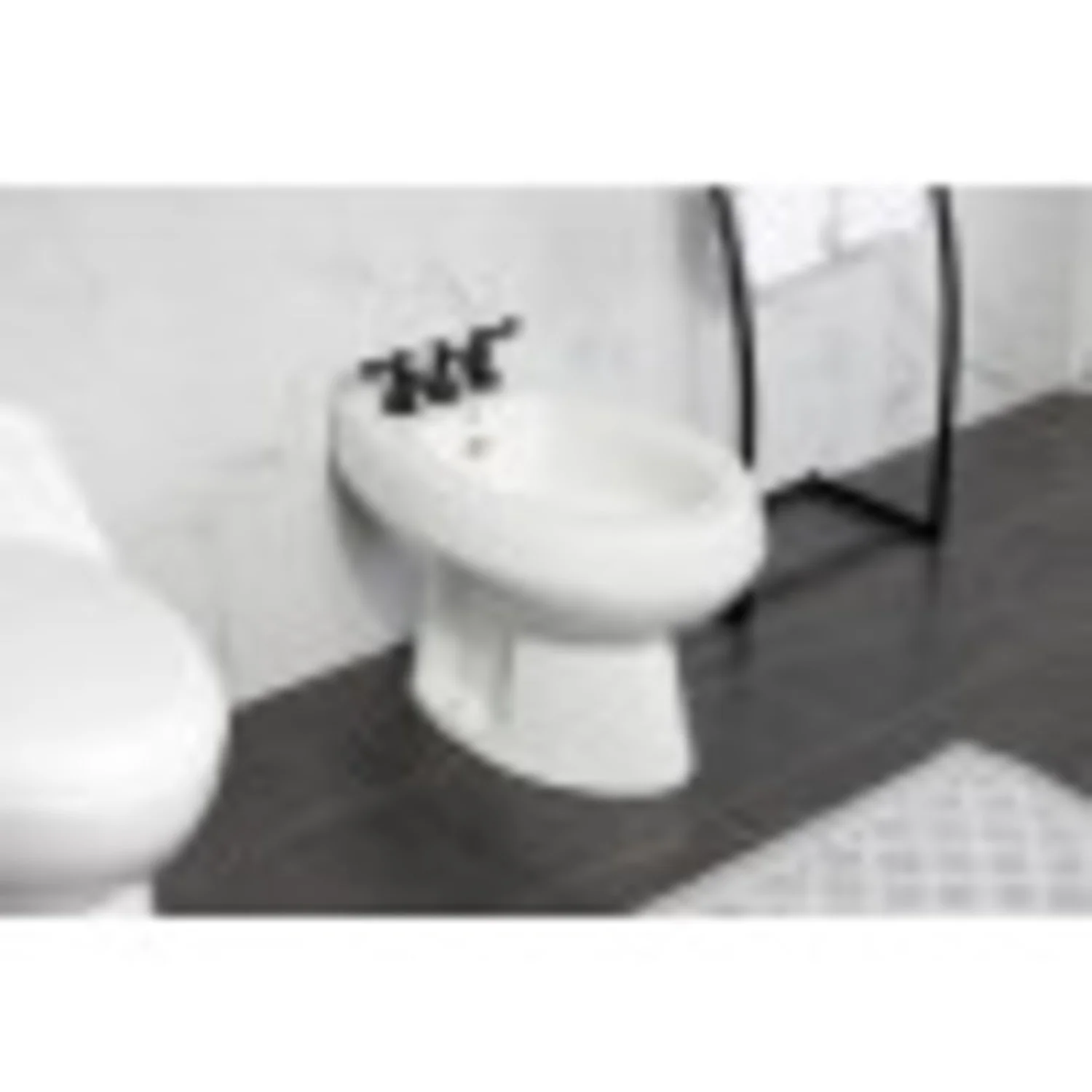 Kingston Brass KB320ACL American Classic Three-Handle Bidet Faucet, Matte Black