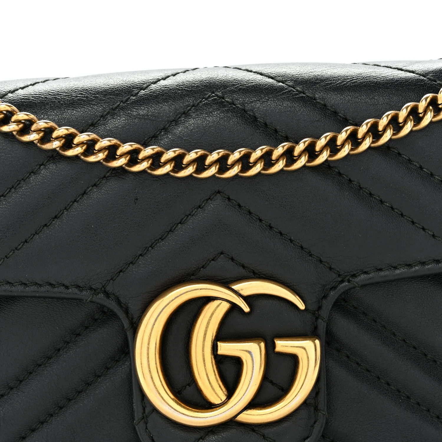 Calfskin Matelasse Super Mini GG Marmont Shoulder Bag Black