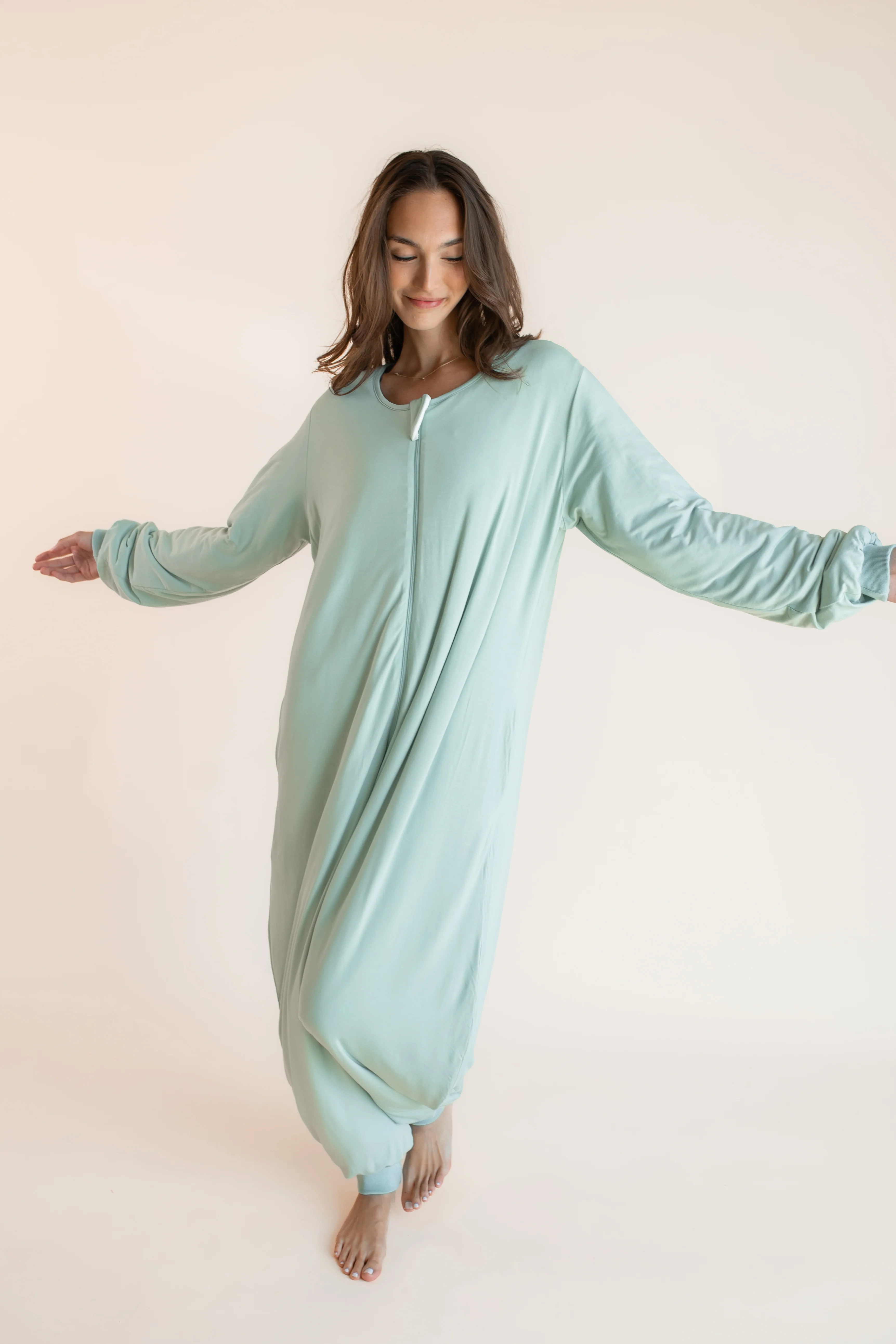 Long Sleeve Adult Sleep Bag Walker in Sage