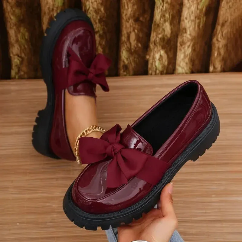 Mathilde | Mocassins en cuir verni épais