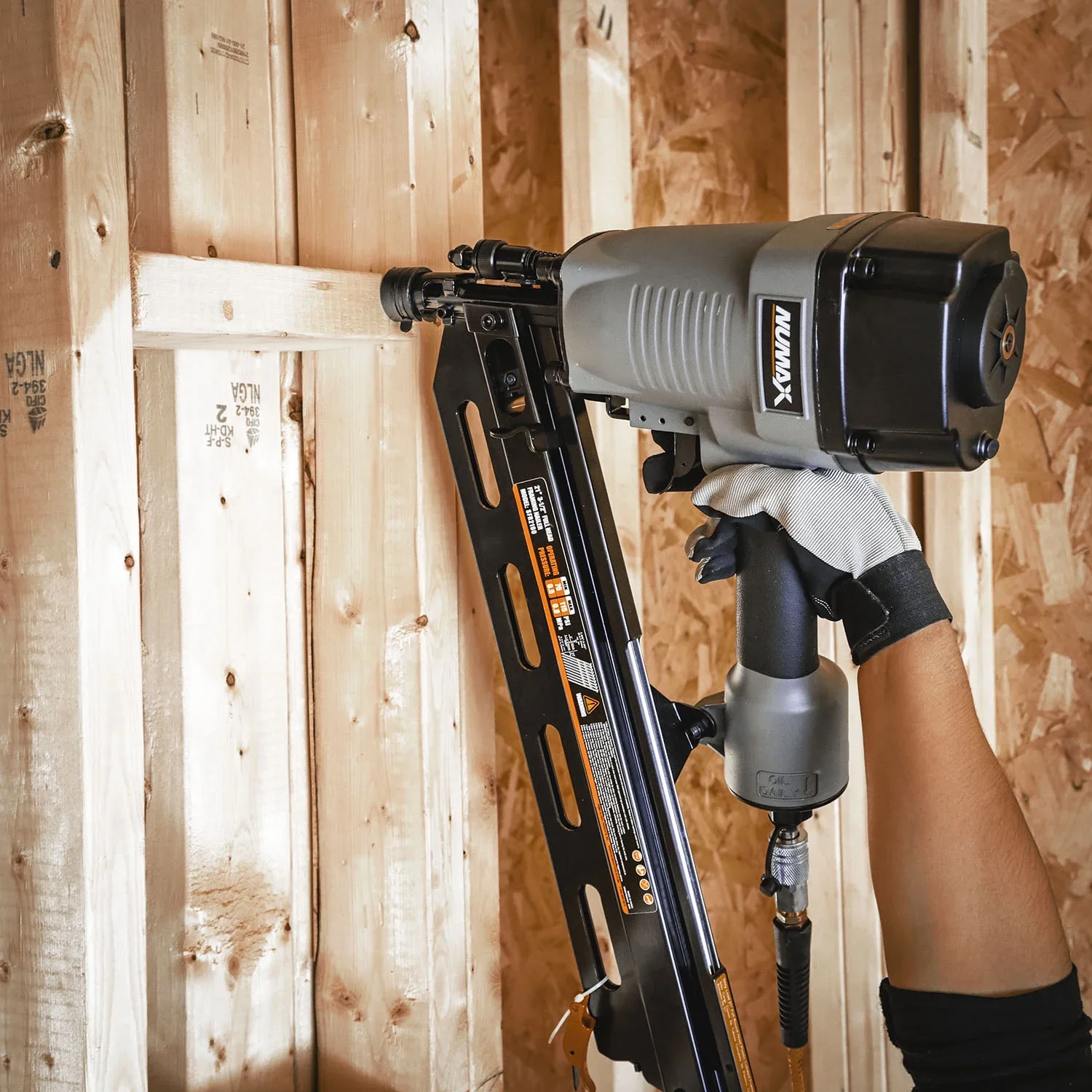 NuMax SFR2190 Pneumatic 21 Degree 3-1/2 Framing Nailer