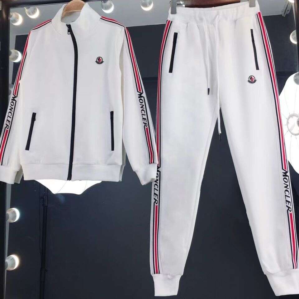 【Moncler日本公式許可旗艦店】（モンクレール）ご好評に付き再入荷！！【男女兼用】