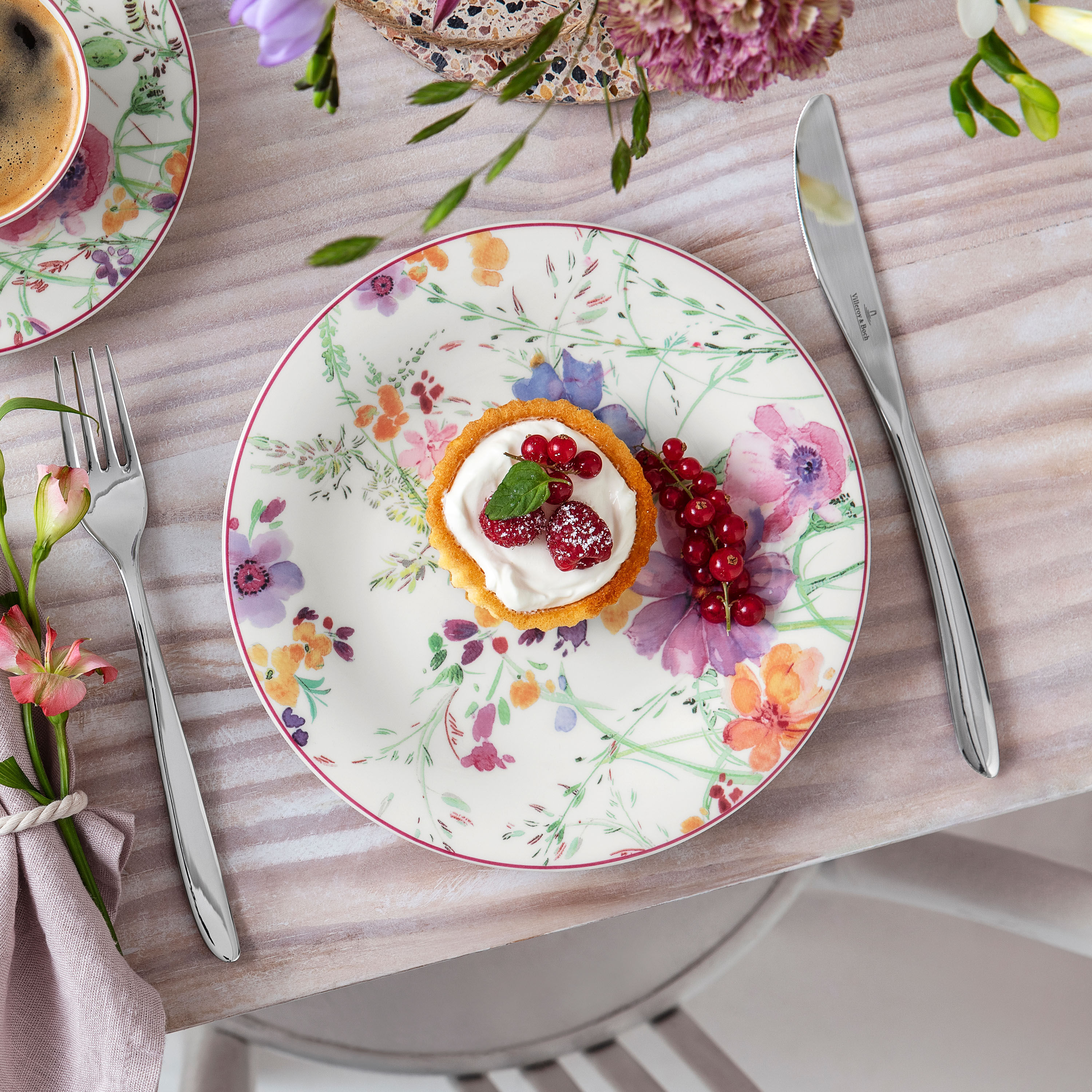 Mariefleur Salad/ Dessert Plate - Multi-colored, 8.5'', Premium Porcelain