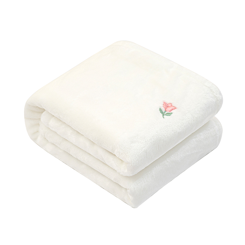 Breathable Flannel Newborn Baby Blanket All Season Air Conditioning Quilt Kindergarten Naptime Cover With Embroidery