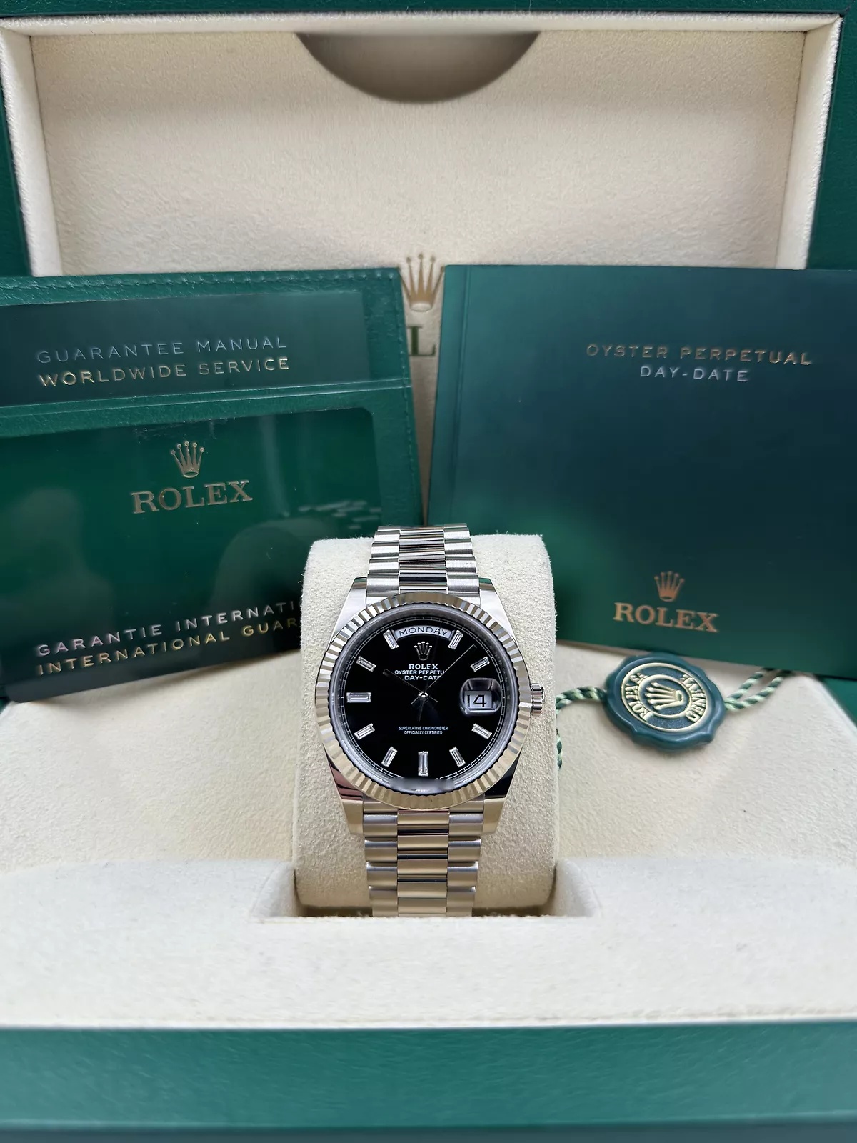 [Super Clone]RLX  Day-Date 40mm  Black Diamonds Dial 228236-0004