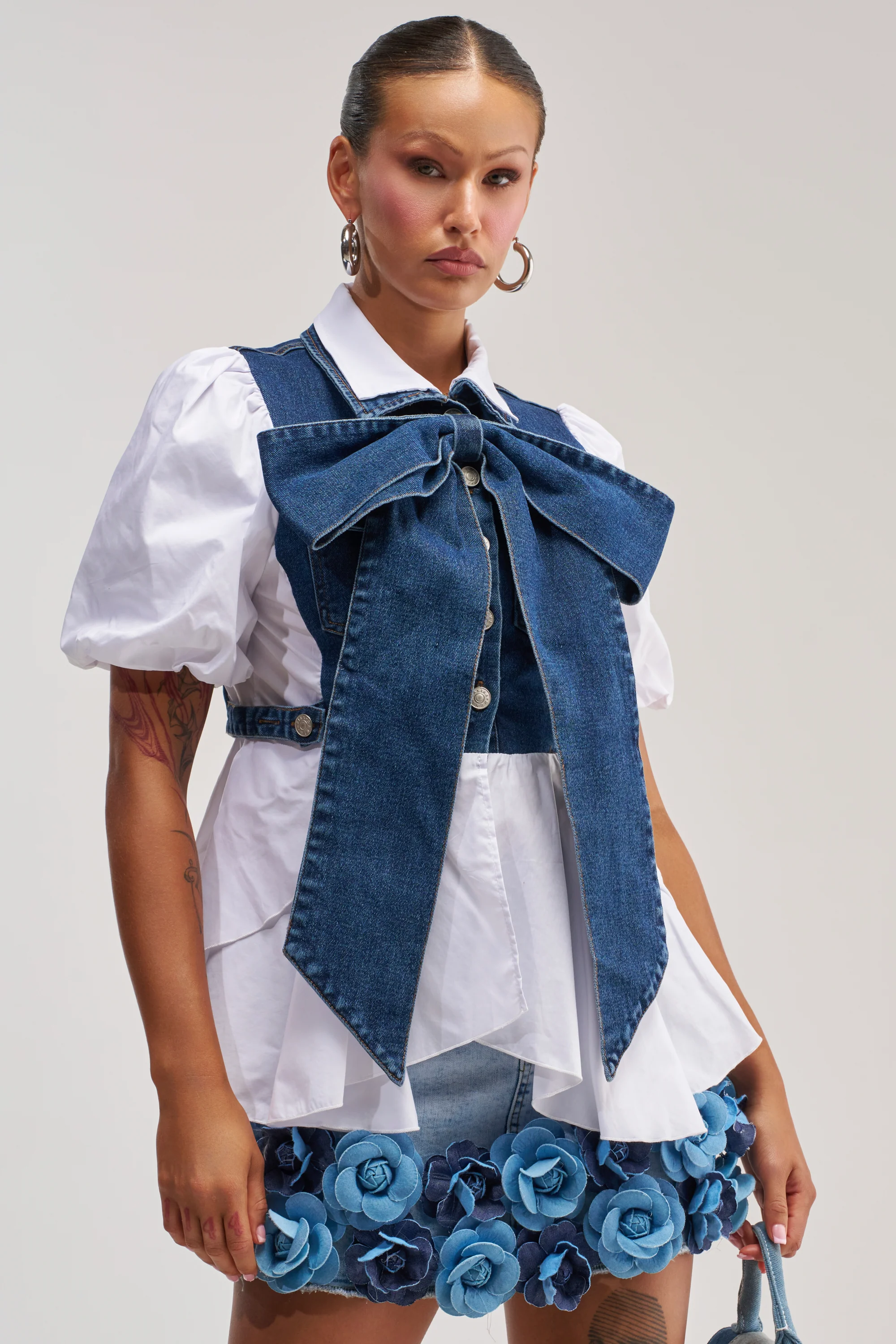 FAITH SHORT SLEEVE DARK BLUE DENIM TIE POPLIN BLOUSE - Akira Store