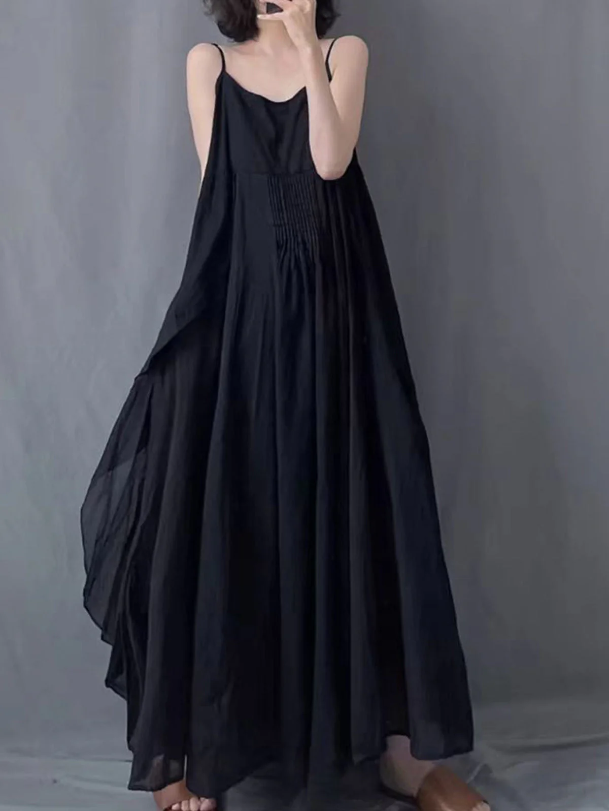 Sophie Paris | Robe Longue Plissée sans Manches