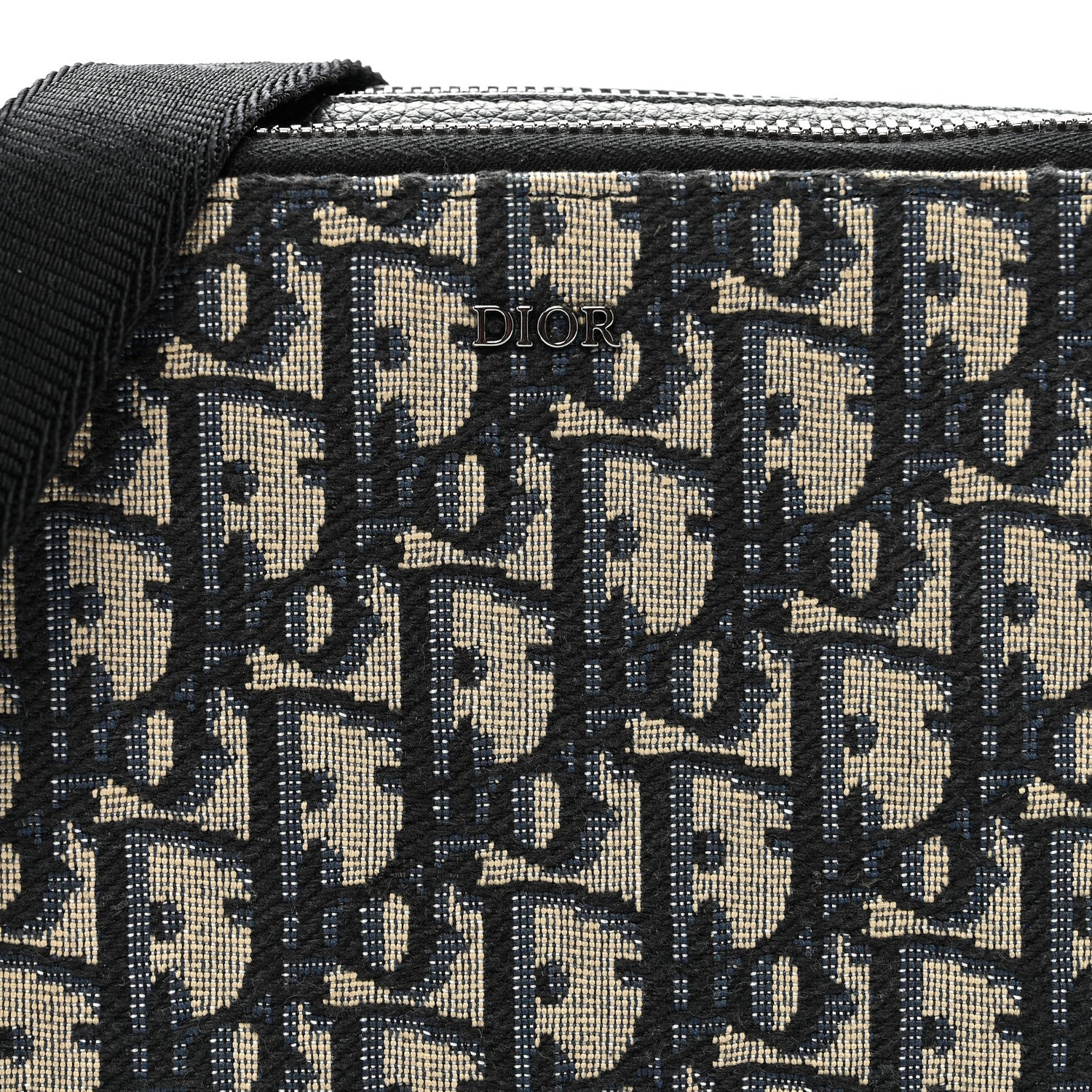 Oblique Messenger Pouch Black