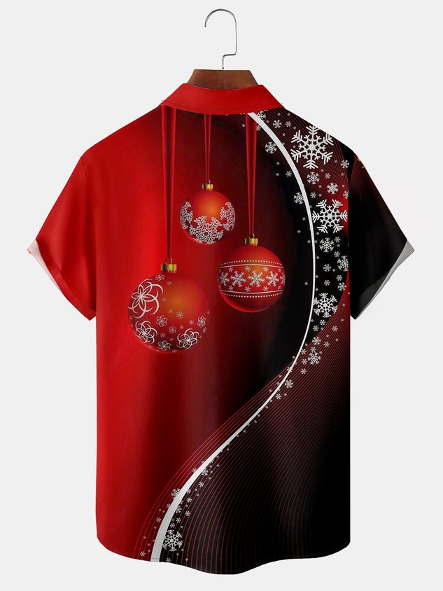 Chemise à manches courtes avec poche poitrine et décoration de Noël