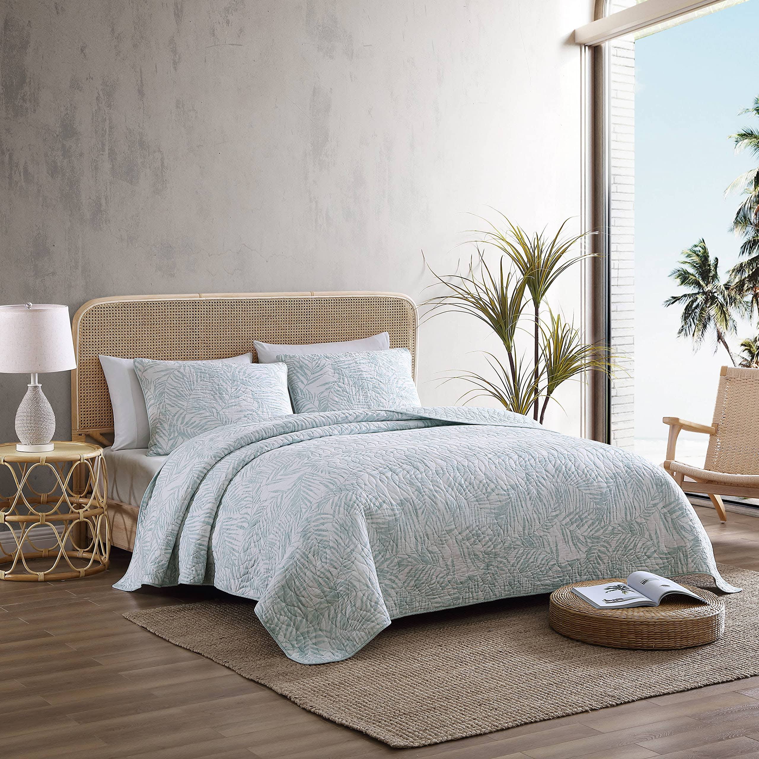 Tommy Bahama Palmday Cotton Reversible Quilt Set - Light Blue - Full - Queen