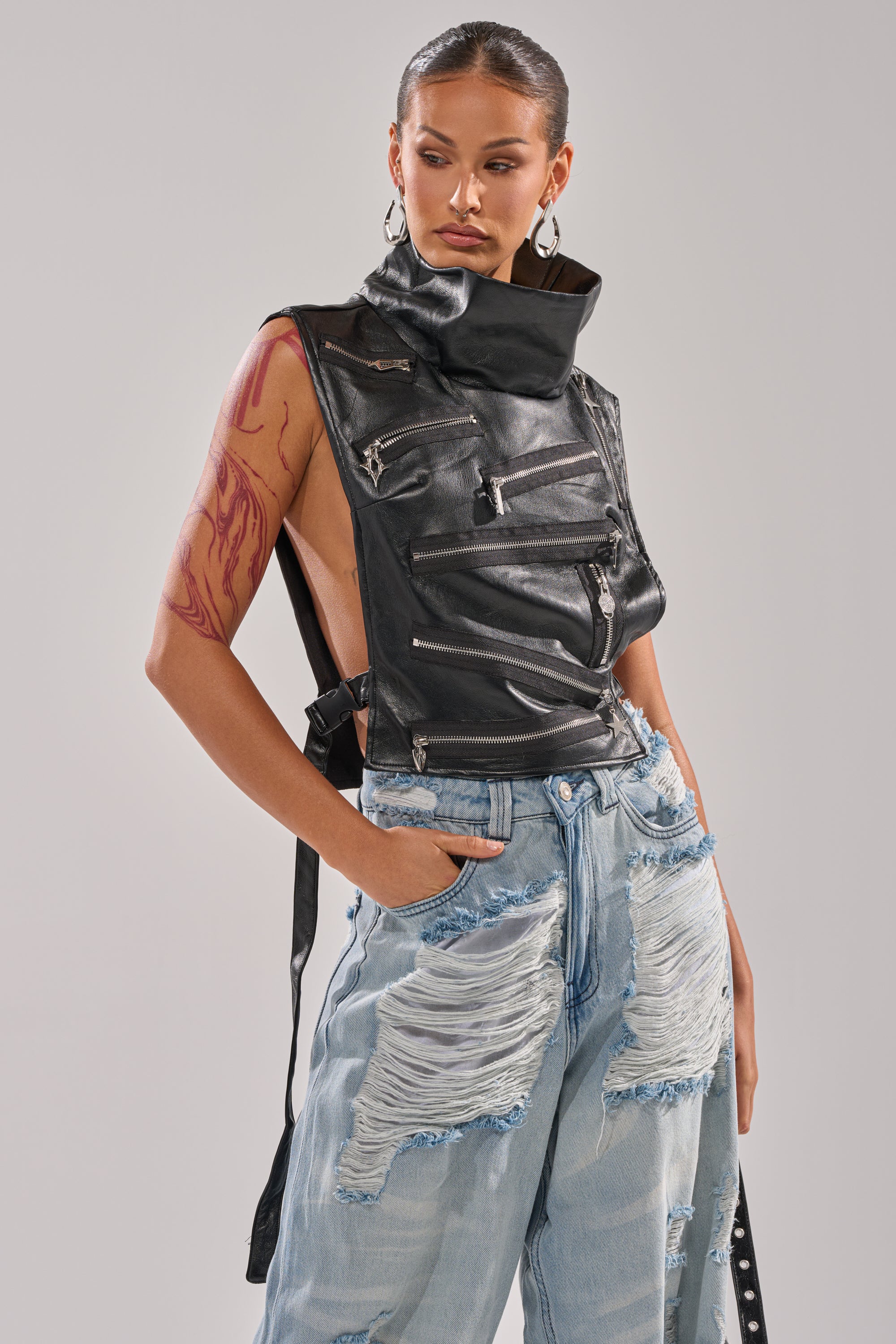 Clothing - Akira Store