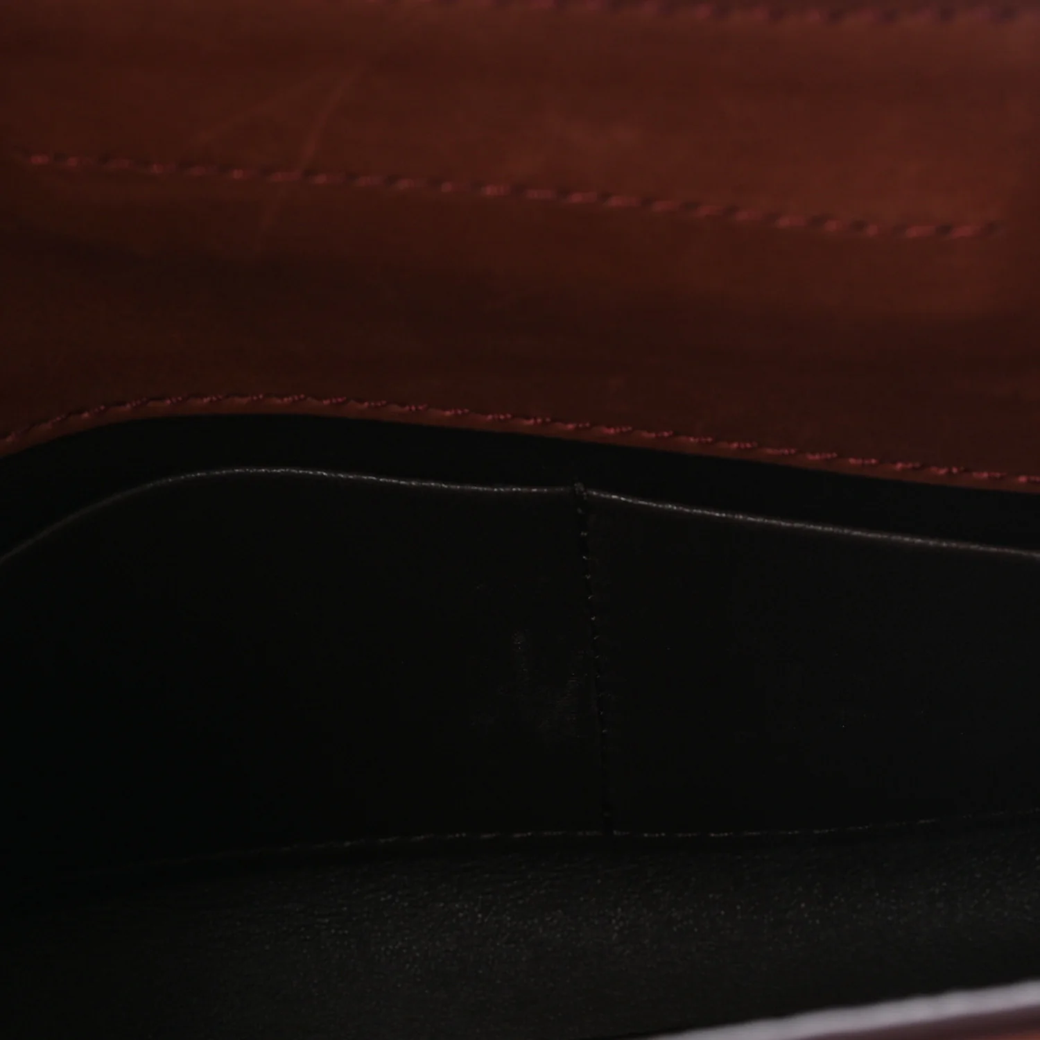 Smooth Calfskin Peggy Bag New Burgundy