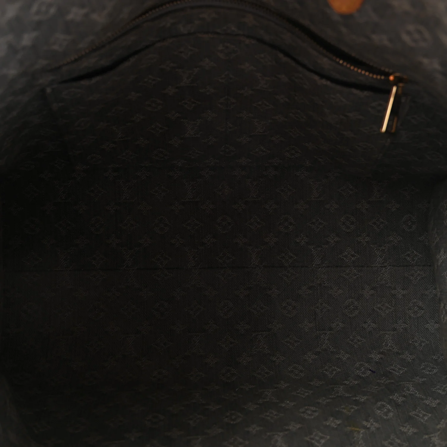 Monogram Denim Onthego MM Washed Grey