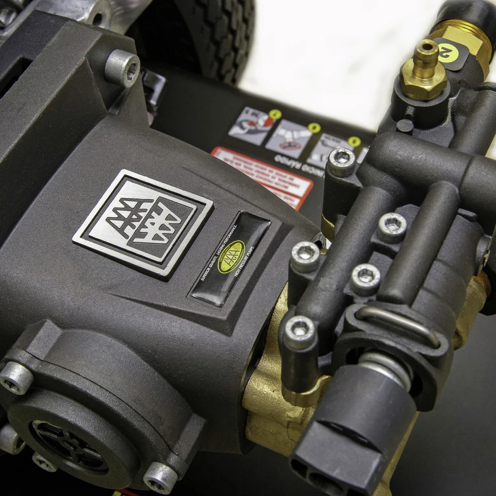 Simpson 61014 3500 PSI at 2.5 GPM HONDA GX200 with AAA AX300 Axial Cam Pump Cold Water Professional Gas Pressure Washer