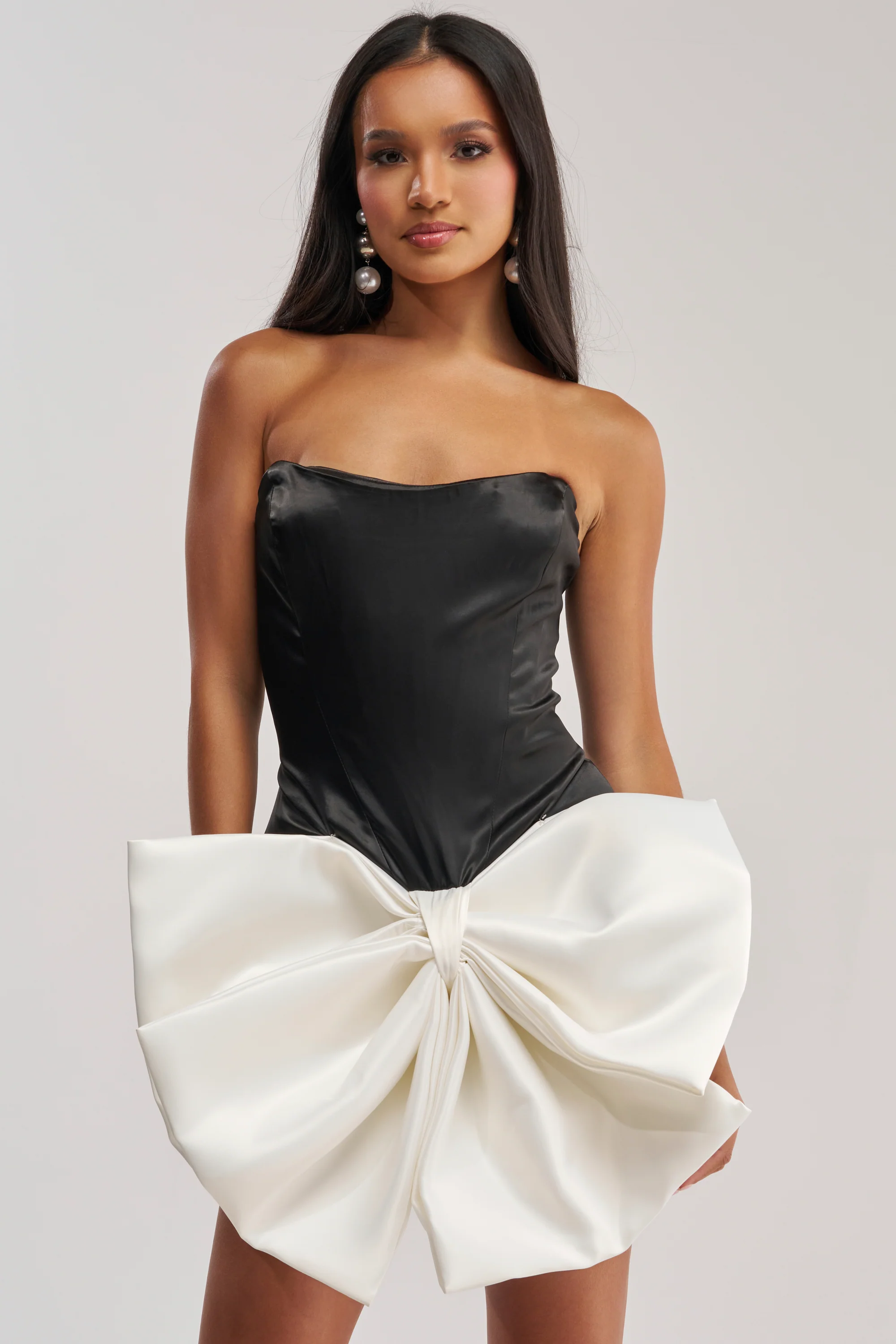 SITTING PRETTY BOW MINI DRESS - Akira Store