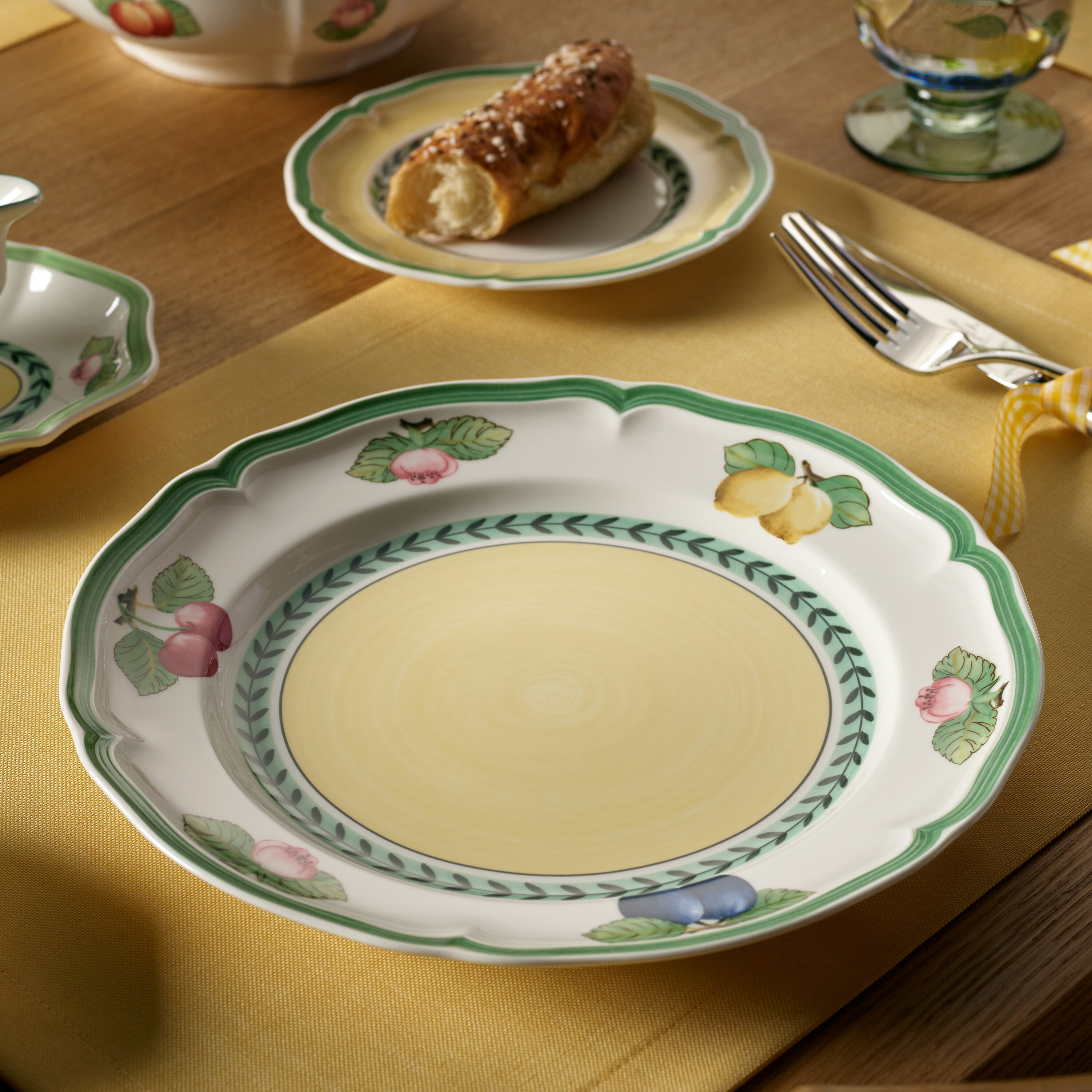French Garden Dinnerware set - Multi-colored, Premium Porcelain