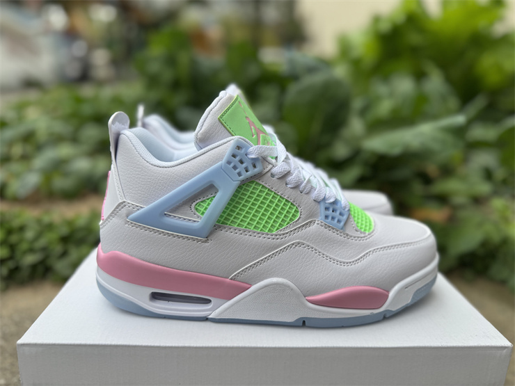 Air Jordan 4 Retro