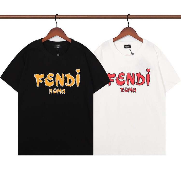 【FENDI】男女兼用、ご好評に付き再入荷！Tシャツ