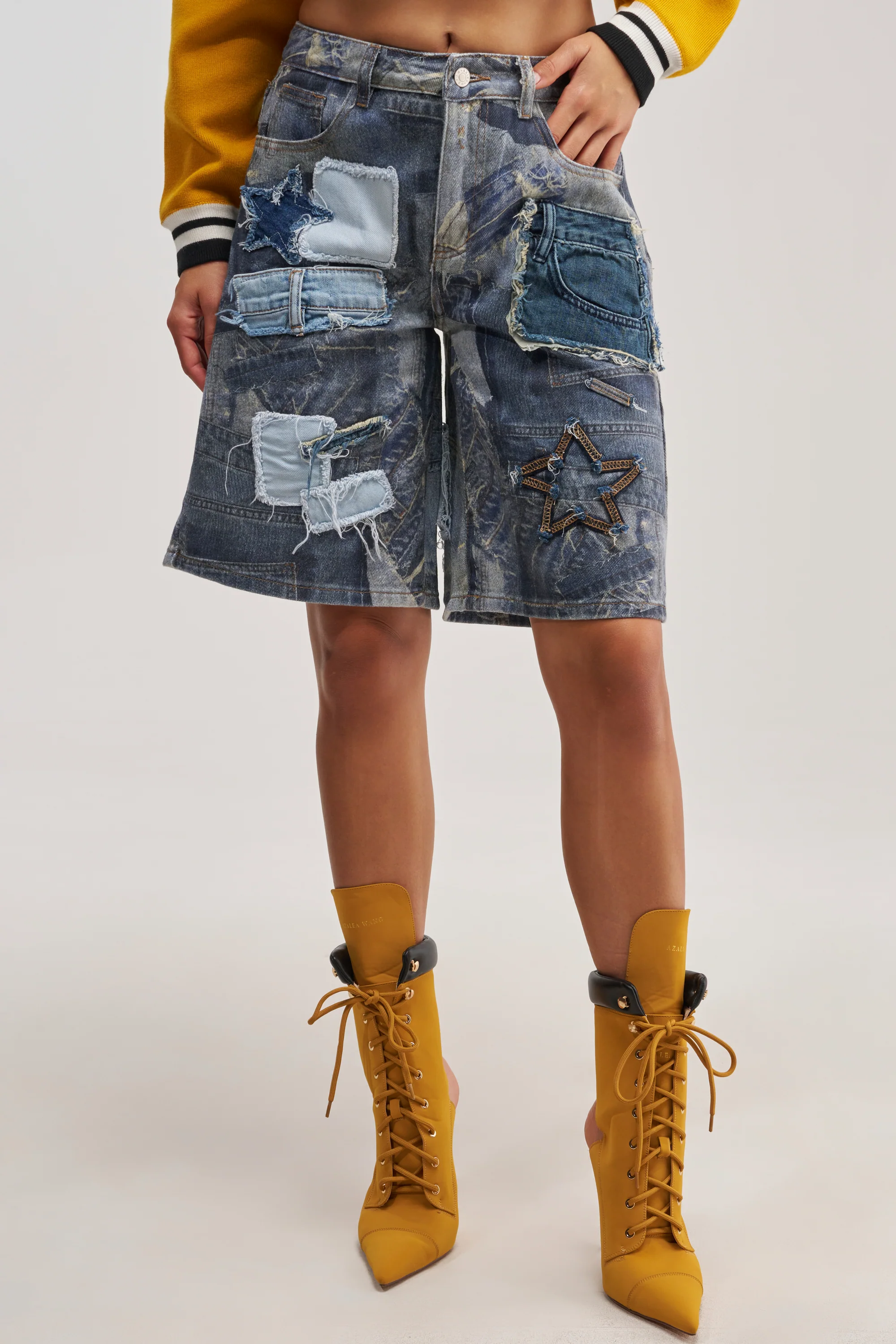 STARS IN THE SKY DENIM SHORT - Akira Store