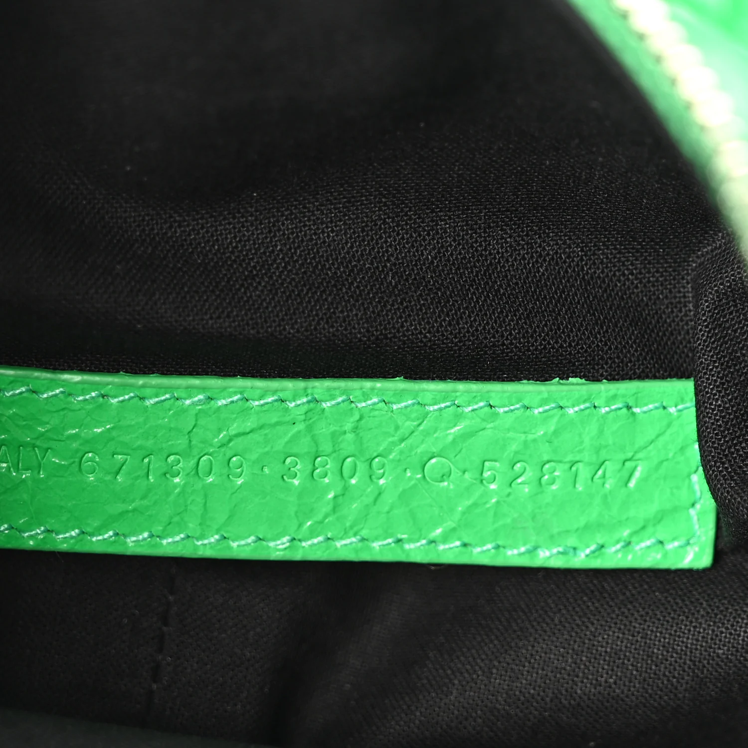 Agneau Arena Le Cagole Shoulder Bag XS Vivid Green