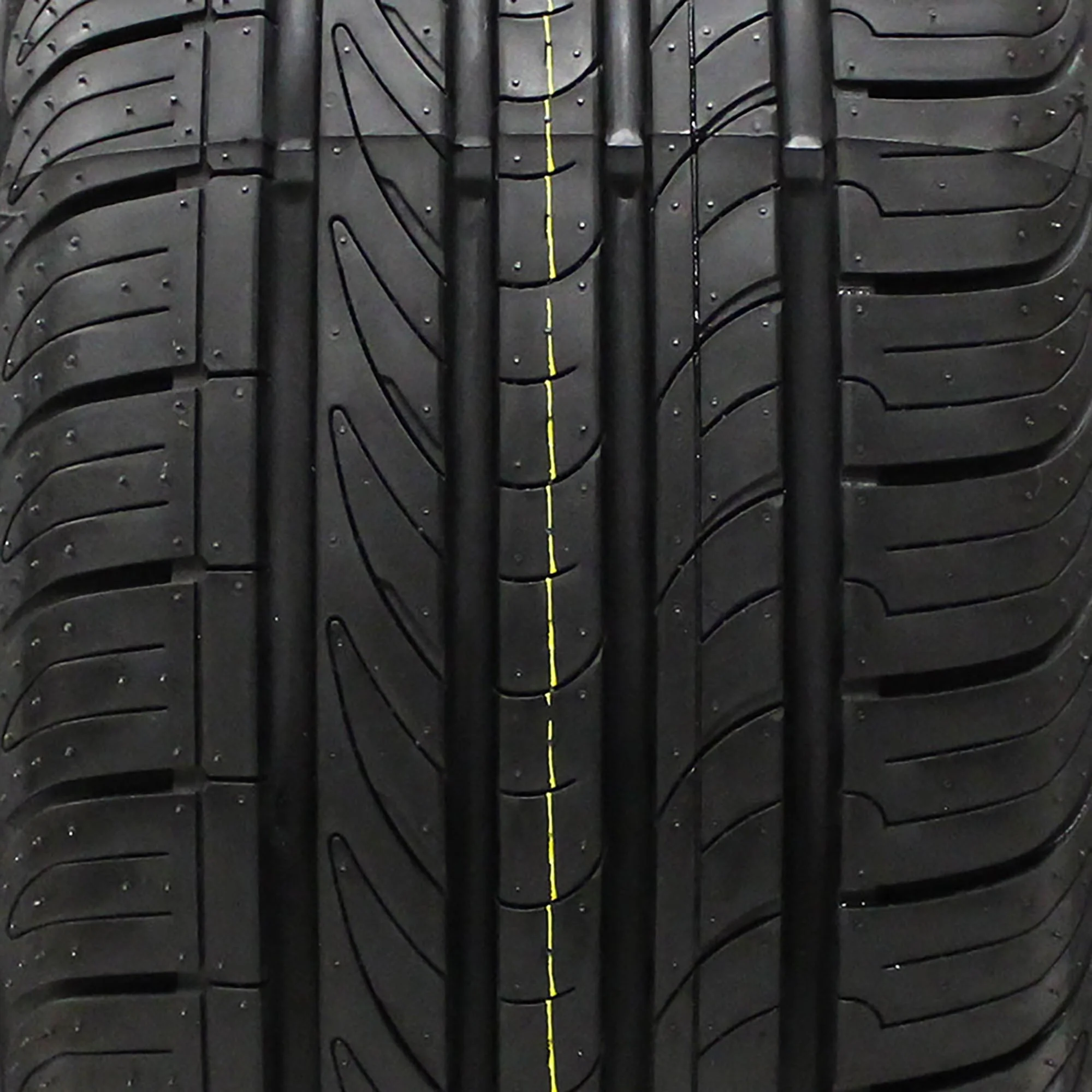 4XS All-Season 235/55R17 99W Passenger Tire