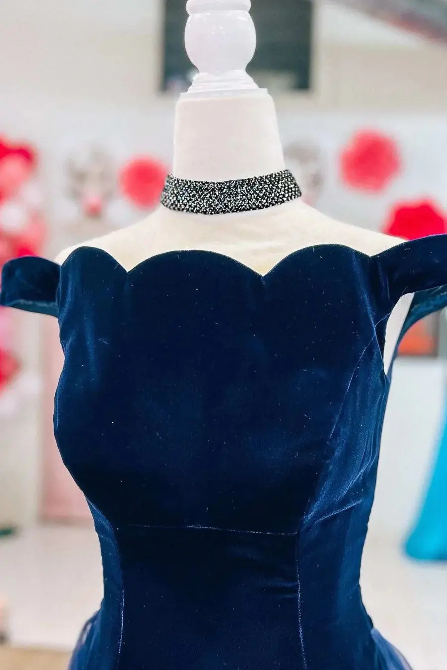 Elegant Navy Velvet Off-the-Shoulder Mermaid Long Prom Gown with Attached Train DM1895