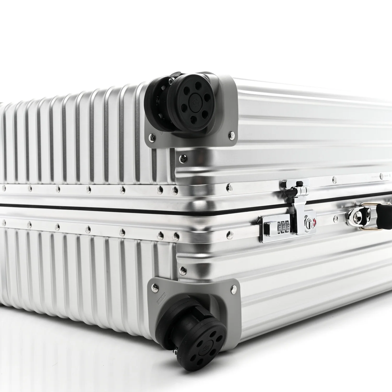 Aluminum Classic Check-In M Silver