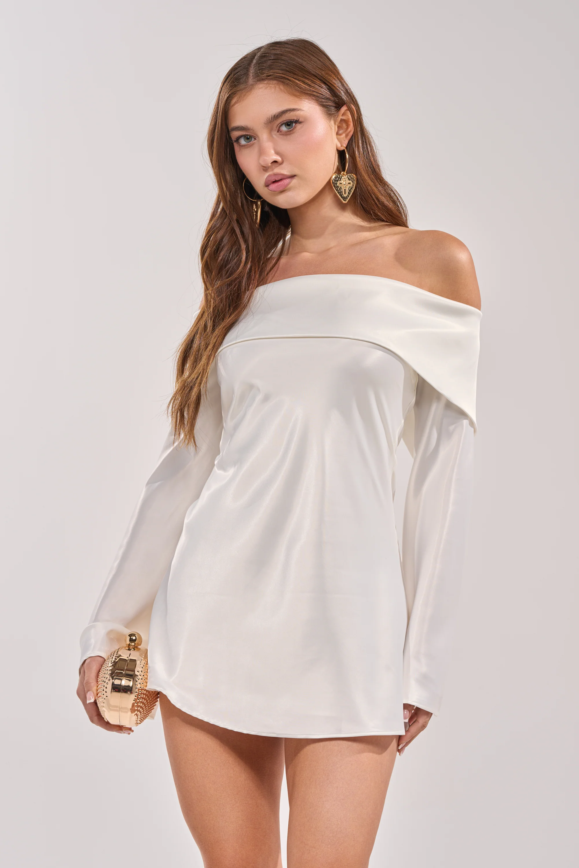 CLASSY YET SASSY LONG SLEEVE SATIN MINI DRESS - Akira Store