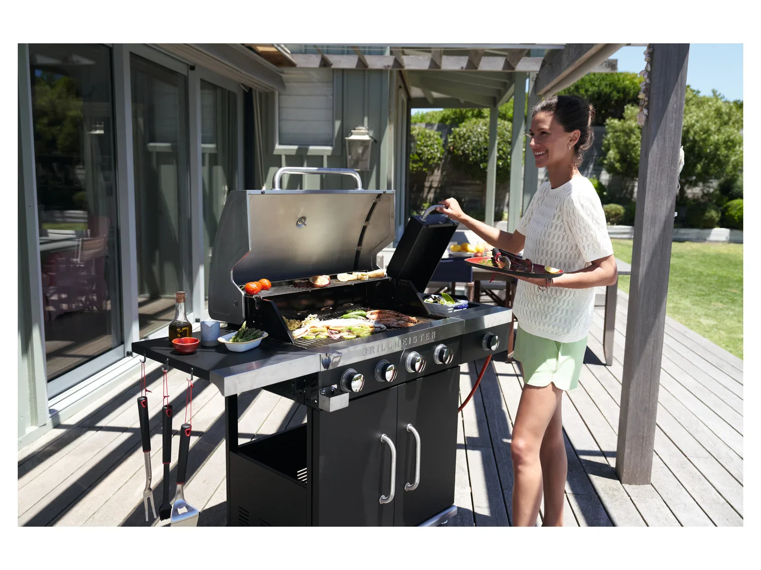 GRILLMEISTER Barbecue  gaz, avec 4 zones de cuisson