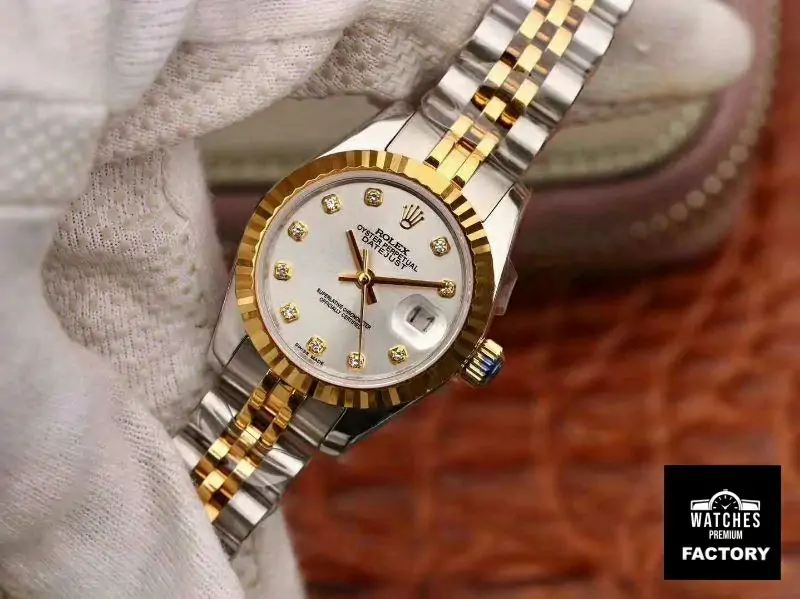 Rolex Lady Datejust 18K Gold 28MM Silver Dial