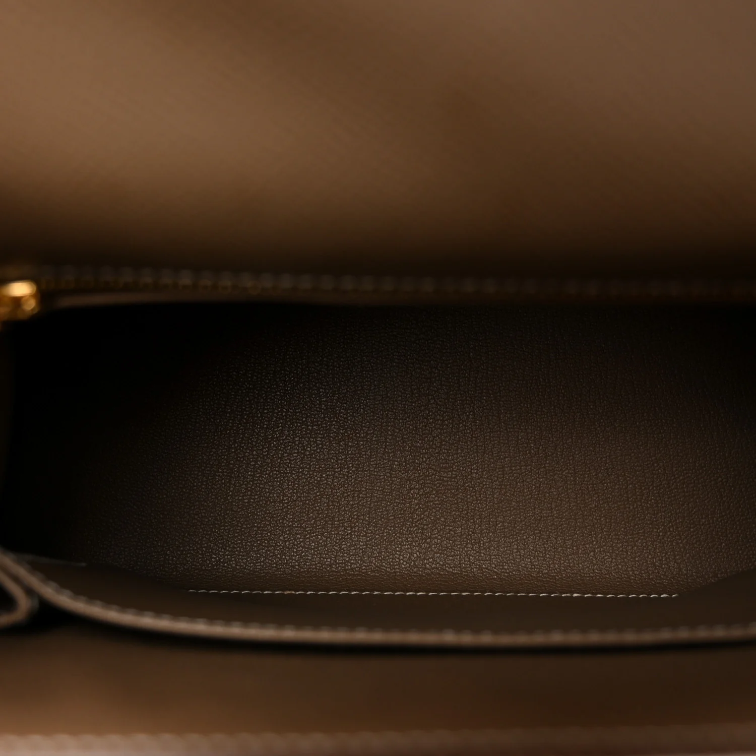 Epsom Kelly Sellier 25 Etoupe