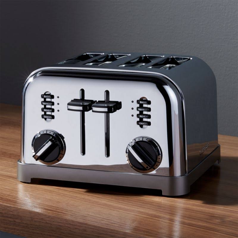 Cuisinart Classic Polished chrome and black, 4-Slice Toaster