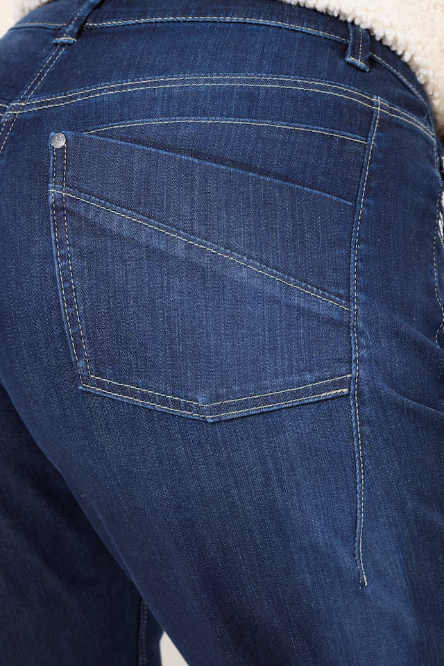 Rivet Detail Mom Jeans