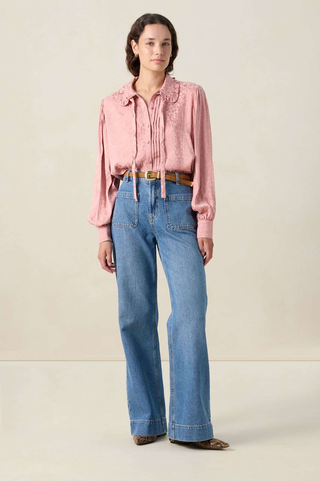 Roze blouse met strik