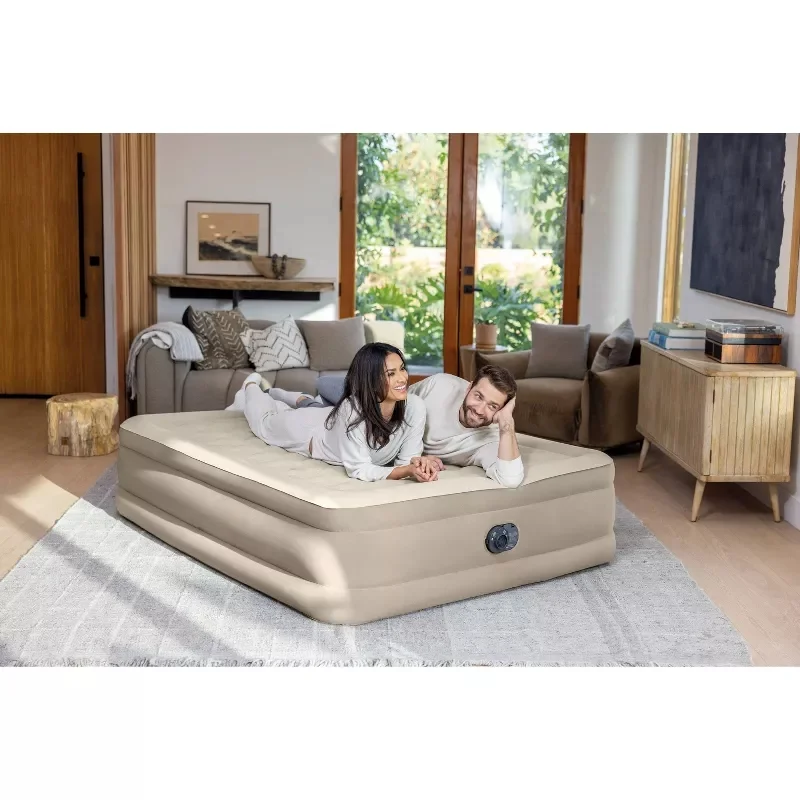 Ultra Plush 20" Queen Air Mattress with 120V Internal Pump - Image 5
