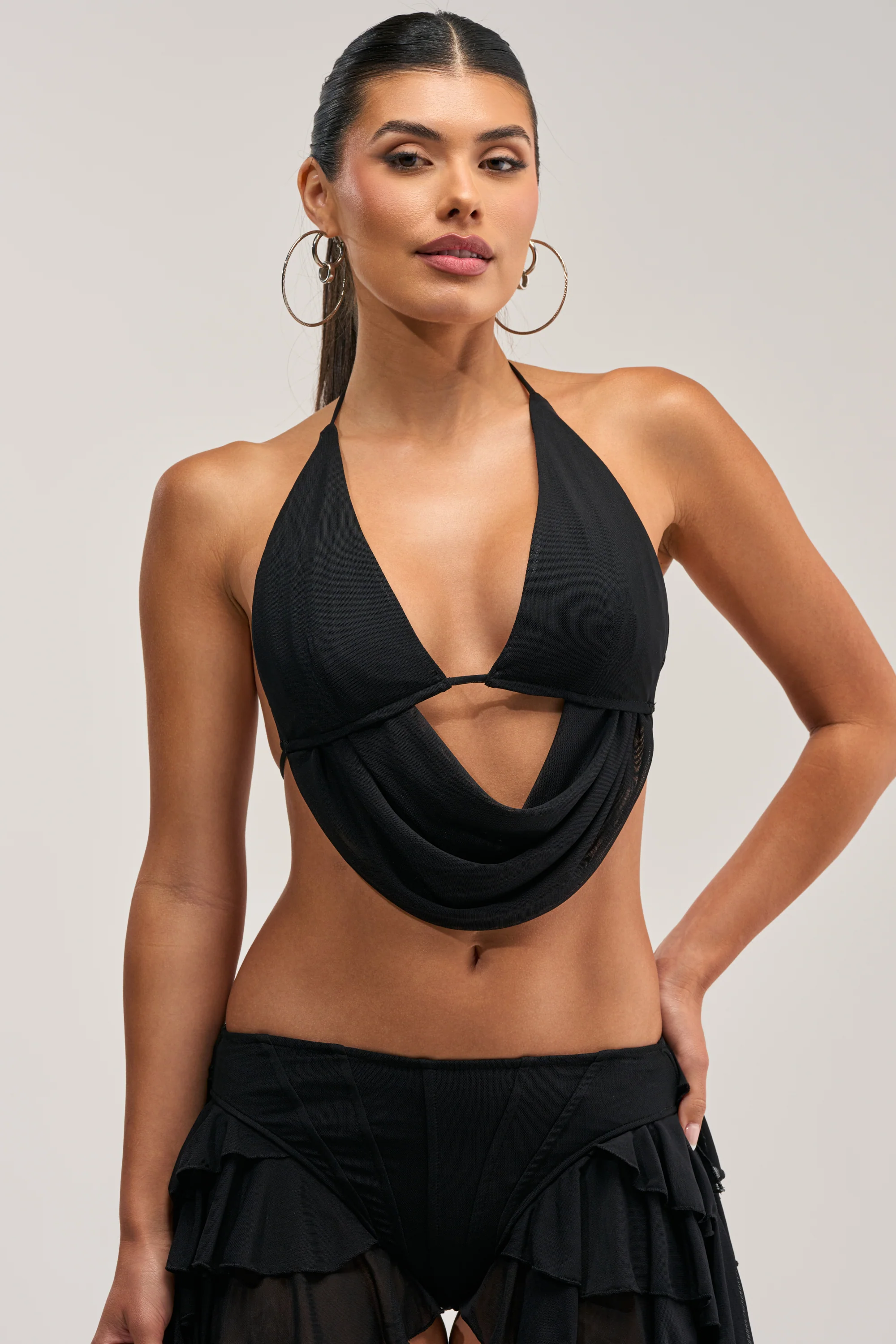 FESTIVAL QUEEN BRALETTE TOP IN BLACK - Akira Store