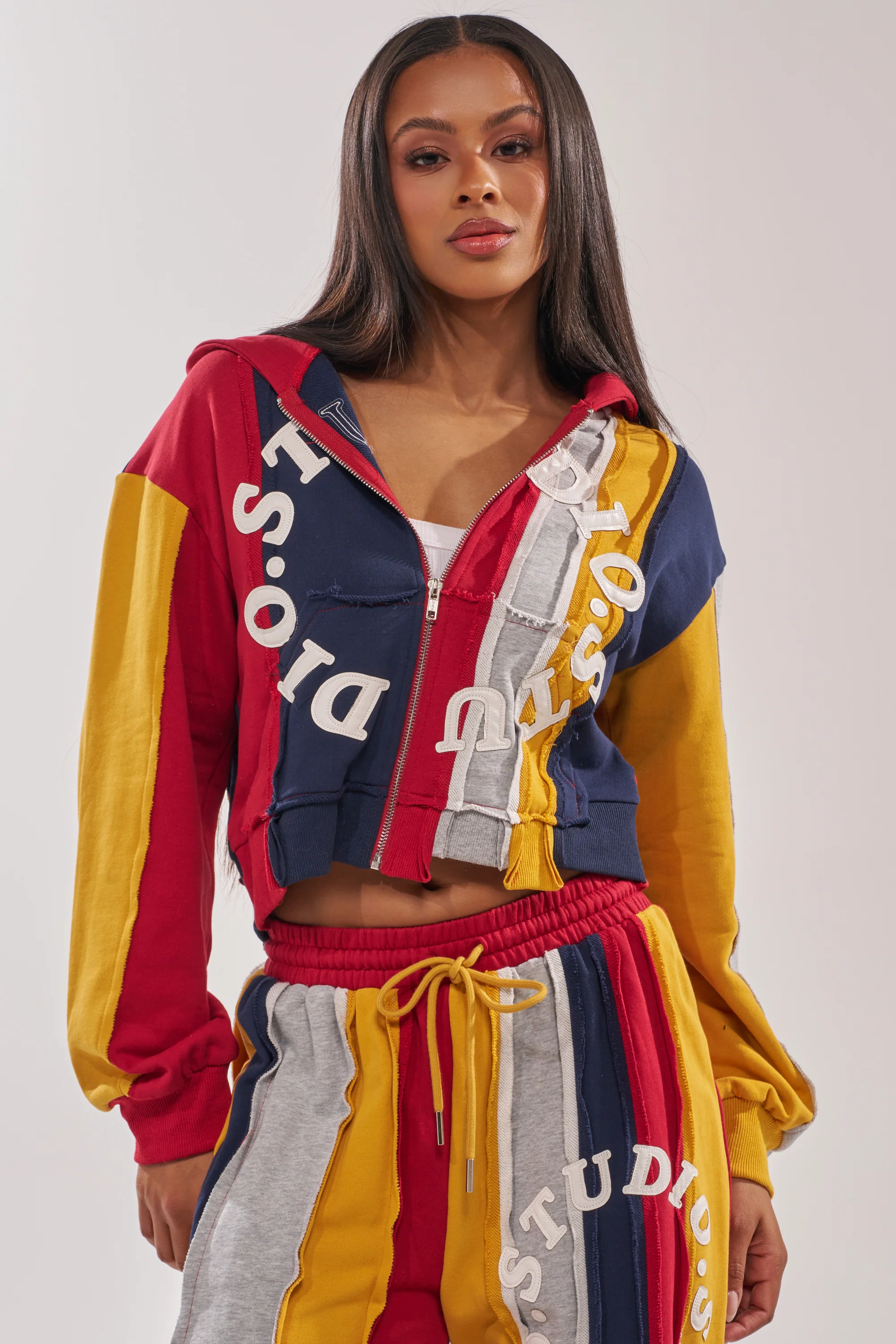 STUDIO LIVING SWEATSHIRT - Akira Store