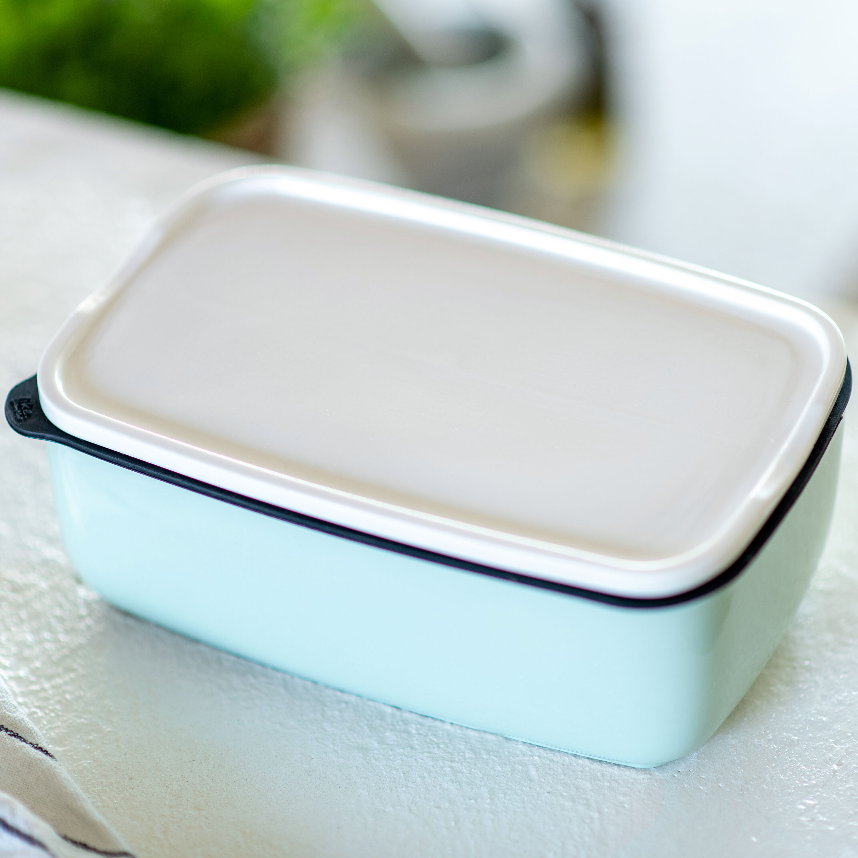 To Go To Go container - Light green, 8.1'' x 5.2''