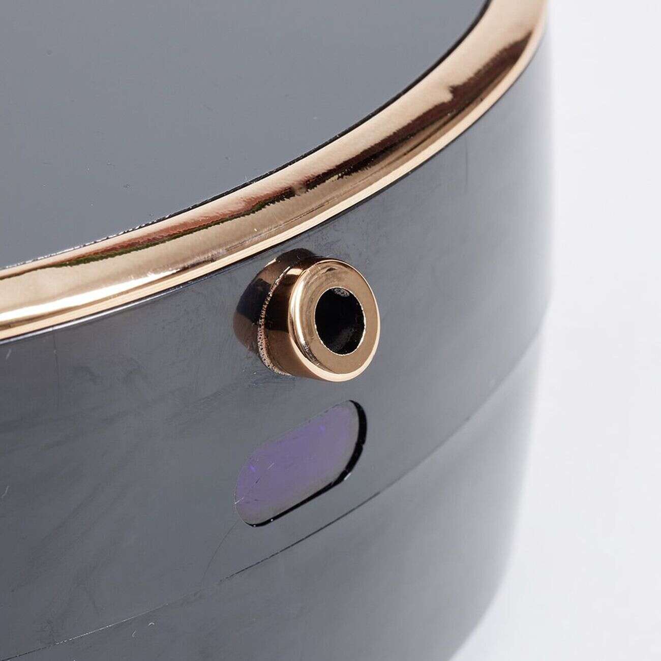 Distributeur automatique de savon mural Ø13cm