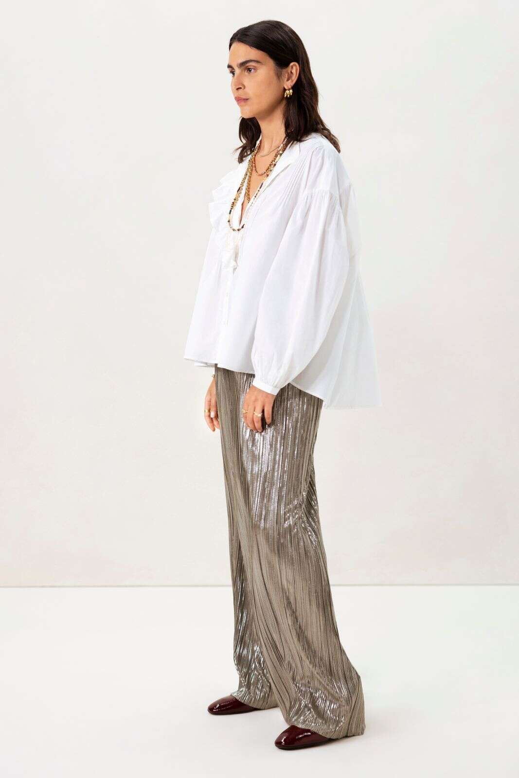 Witte blouse met borduurwerk